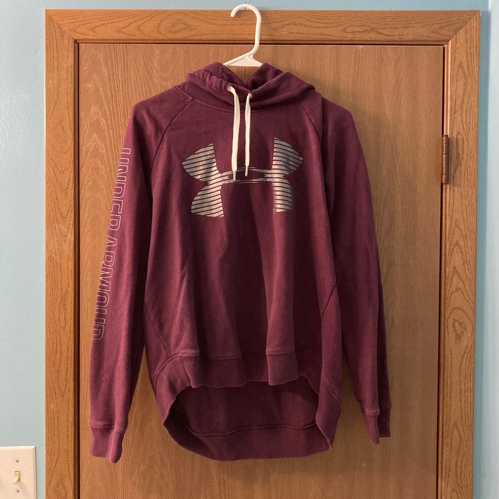 NWOT Under Armour Women’s Burgundy Pullover Hoodie - Size M